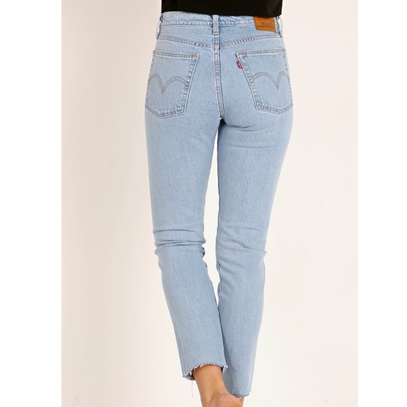 NWT Levi's Wedgie Icon Fit Jeans in Tango Talks - Picture 5 of 9